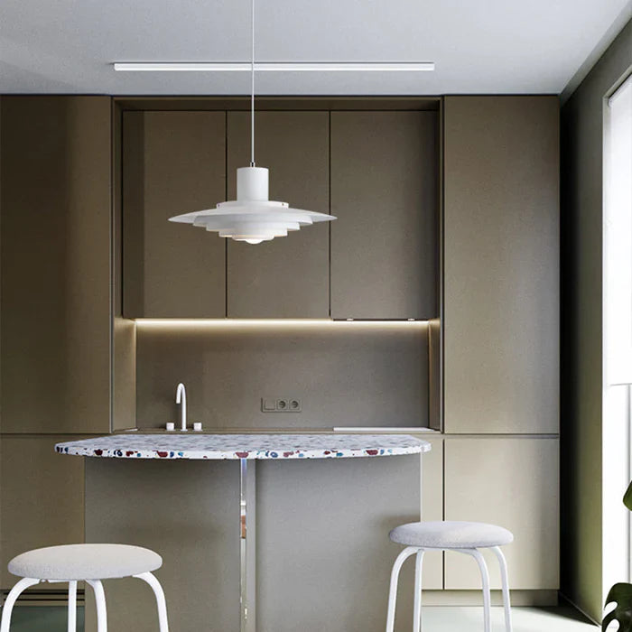 Retro pendellampe i aluminium med lagdelt LED-design