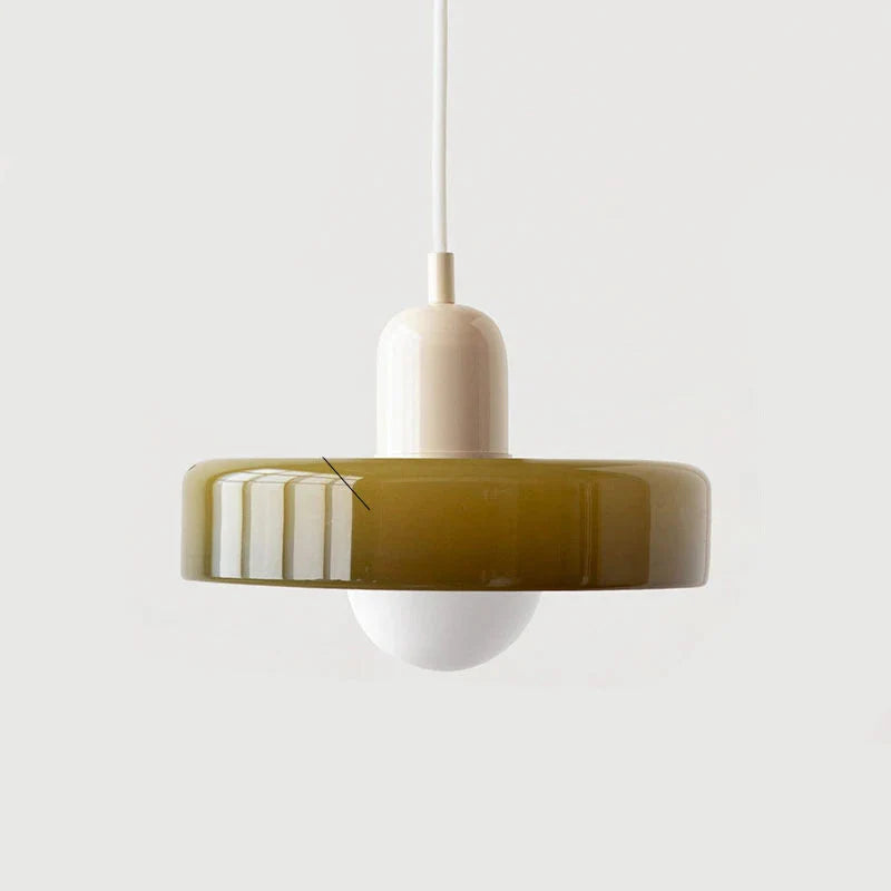 Moderne pendellampe med farvet glasskærm