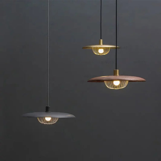 Industriel Pendellampe med Metalkuppel og Filigran Kurv