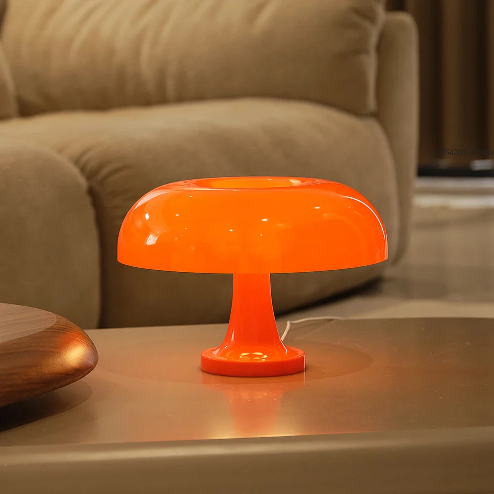 Designer LED-bordlampe med moderne svampeform