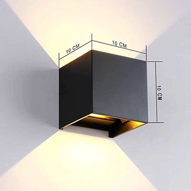 Moderne vandtæt LED-væglampe i kubisk design