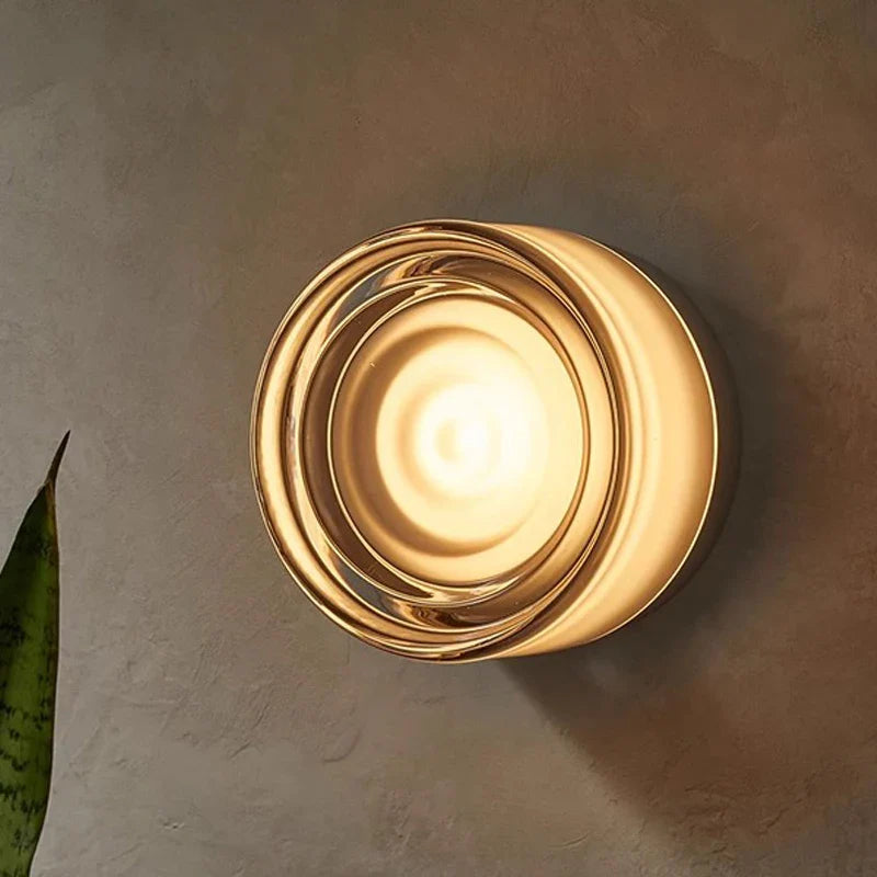 Moderne LED-væglampe i elegant design – stilfuld belysning til væg eller loft