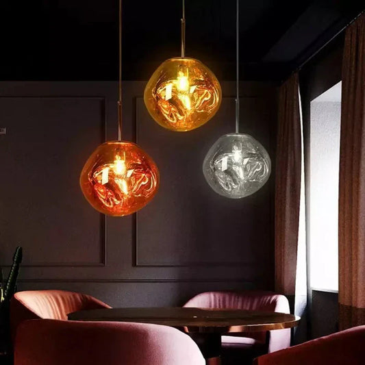 Designerpendellampe med smeltet kugle-design