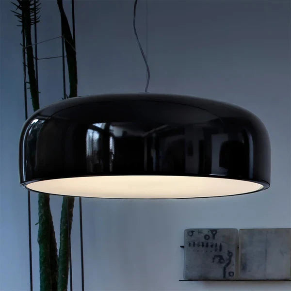 Moderne LED-pendellampe i diskform