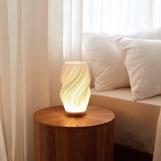 Design bordlampe med LED i spiralform