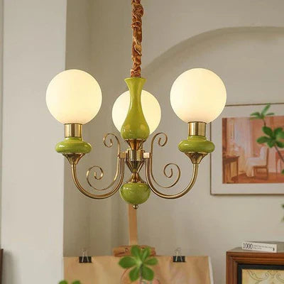 Elegant retro lysekrone med grønne detaljer