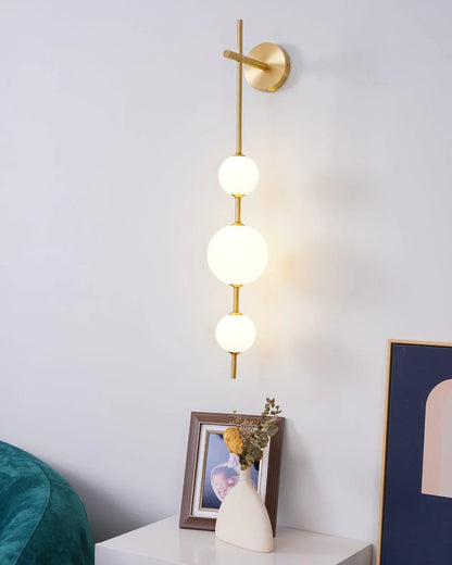 Moderne geometrisk væglampe med LED-kugler