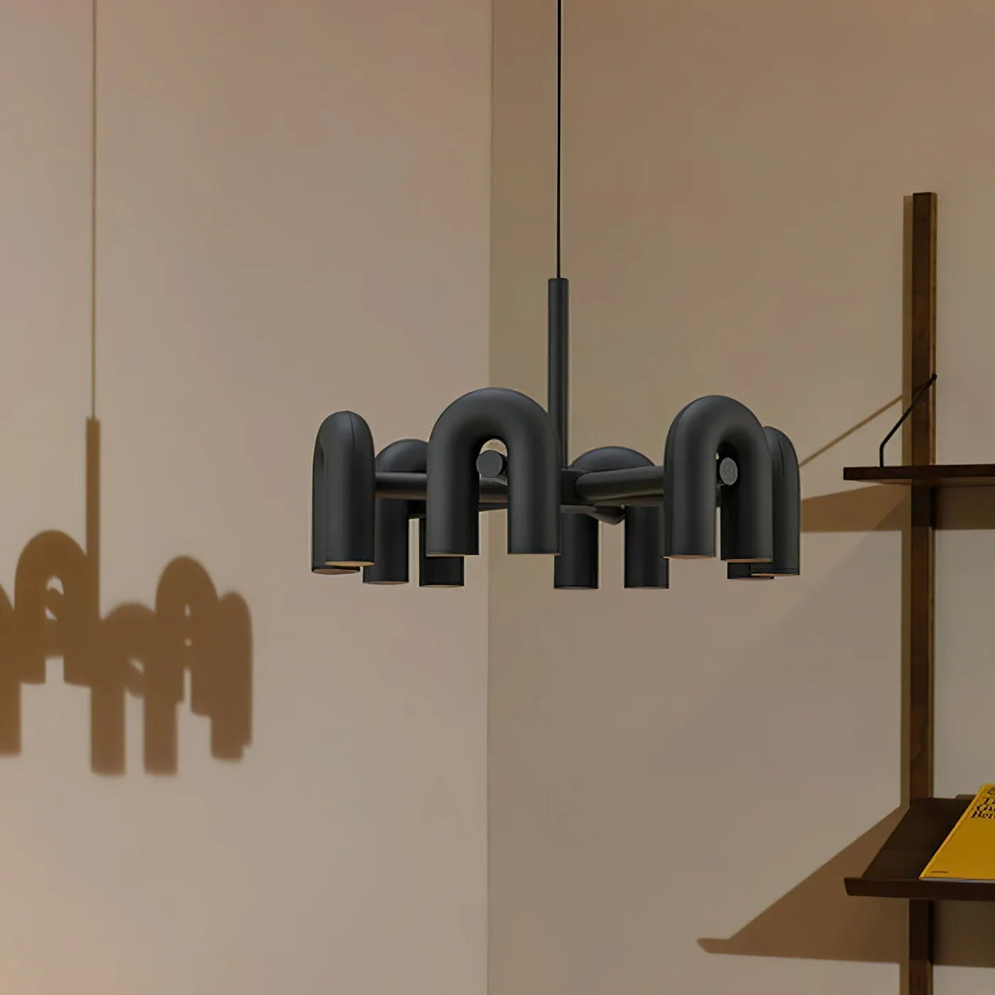 Skulpturel pendellampe med moderne design