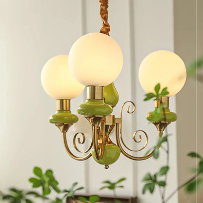 Elegant retro lysekrone med grønne detaljer