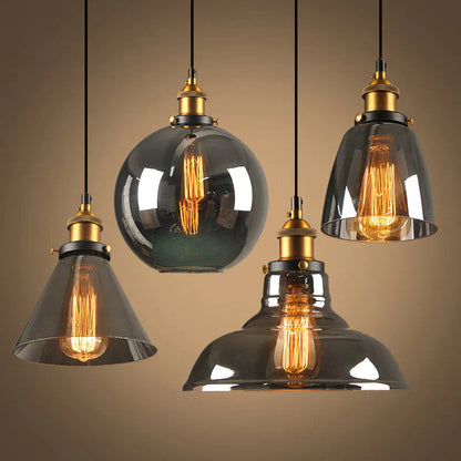 Industriel retro pendellampe med røget glas