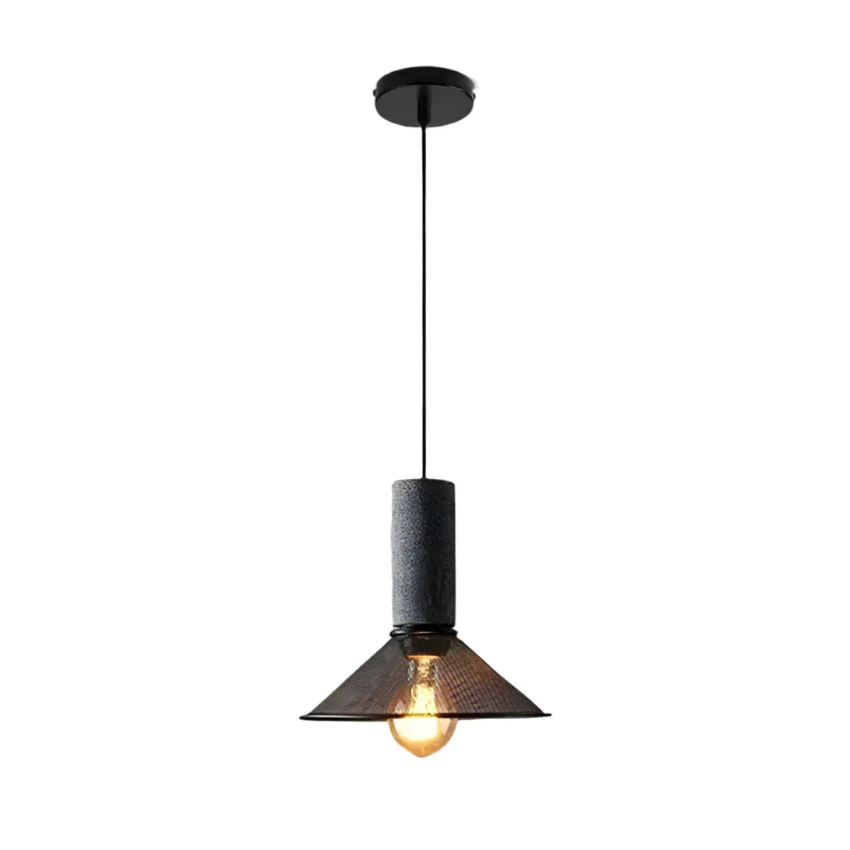 Industriel pendellampe med metallisk trådskærm og LED