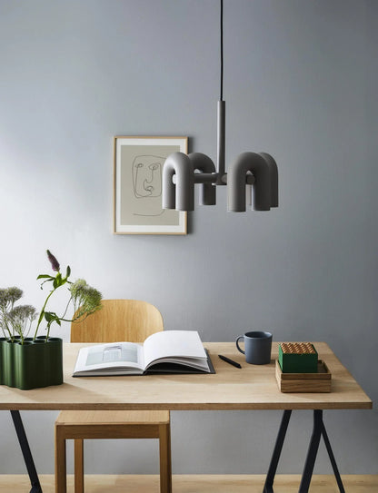 Skulpturel pendellampe med moderne design