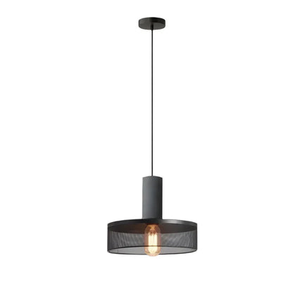 Industriel pendellampe med metallisk trådskærm og LED