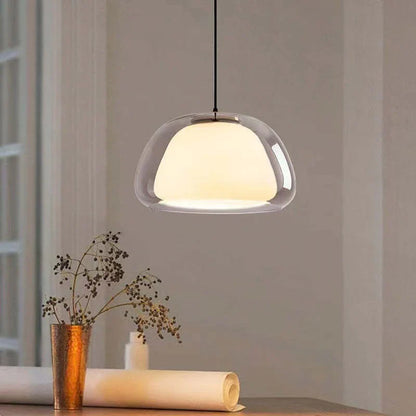 Moderne pendellampe med dobbelt glasskærm og LED