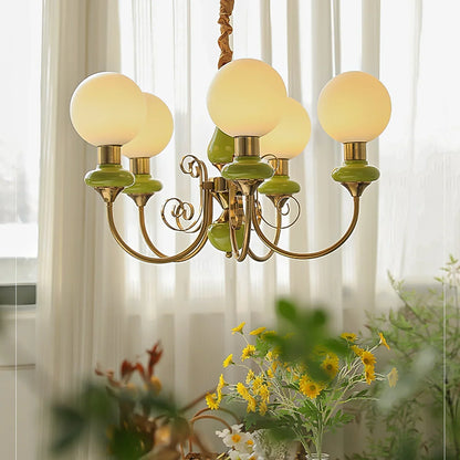 Elegant retro lysekrone med grønne detaljer