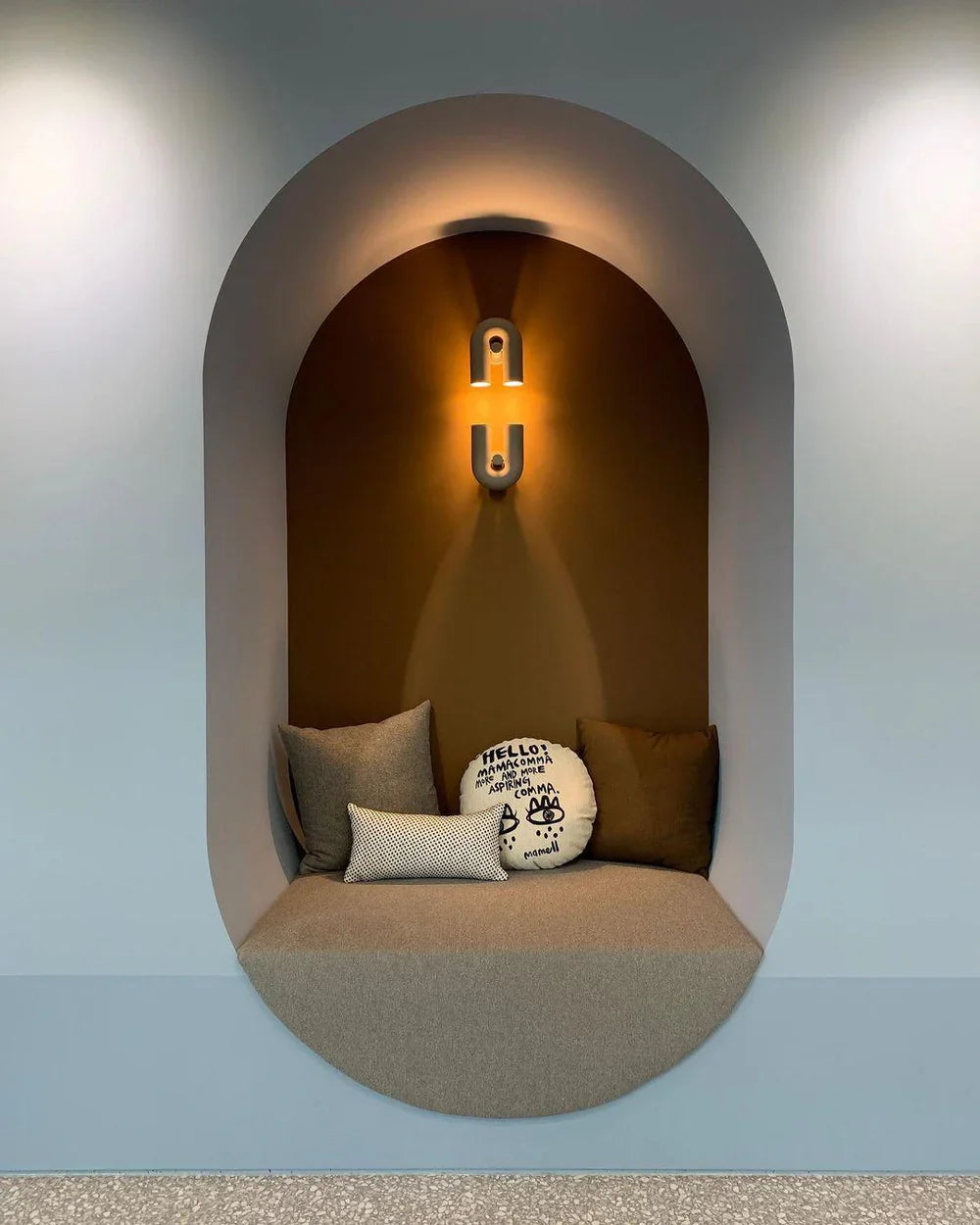 Moderne LED Væglampe med Bueform