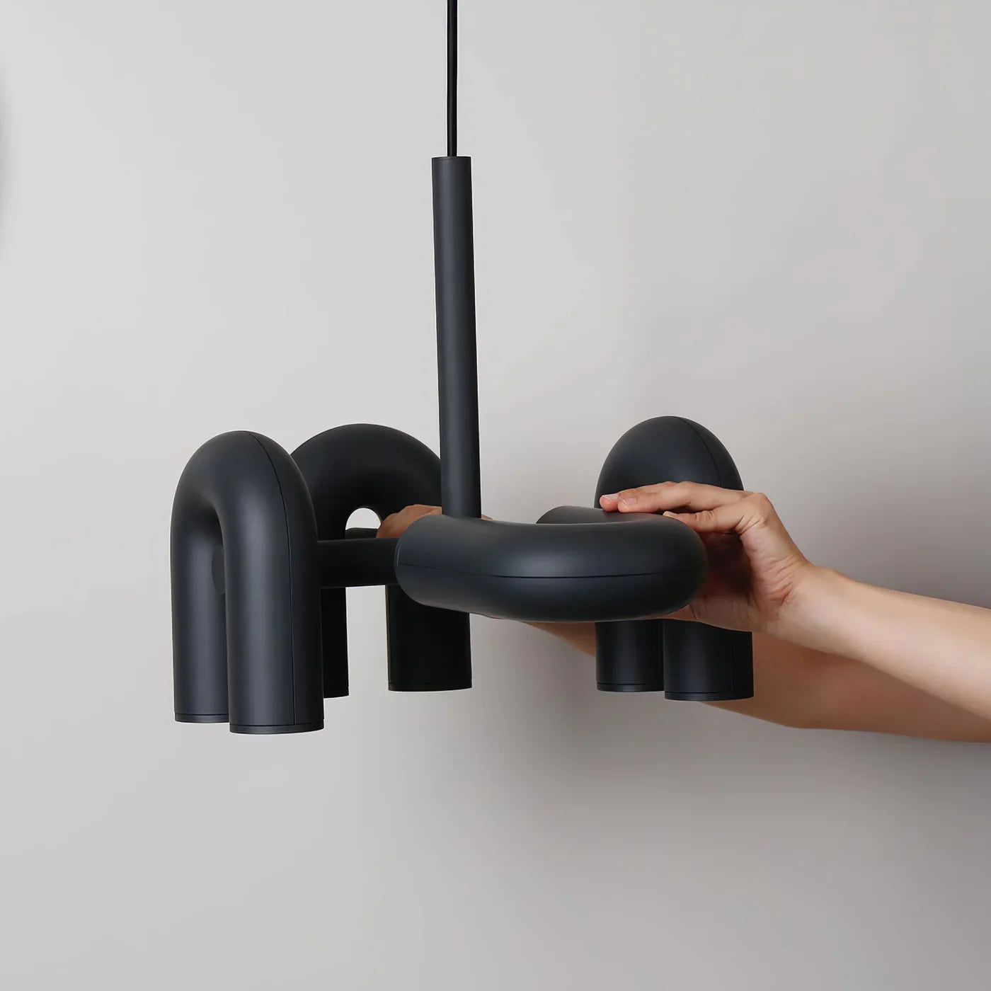 Skulpturel pendellampe med moderne design