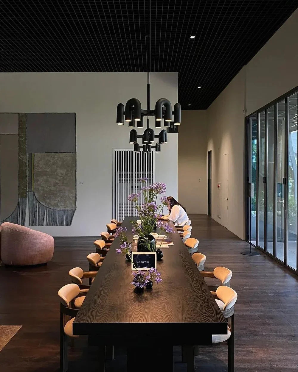 Skulpturel pendellampe med moderne design
