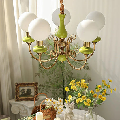 Elegant retro lysekrone med grønne detaljer