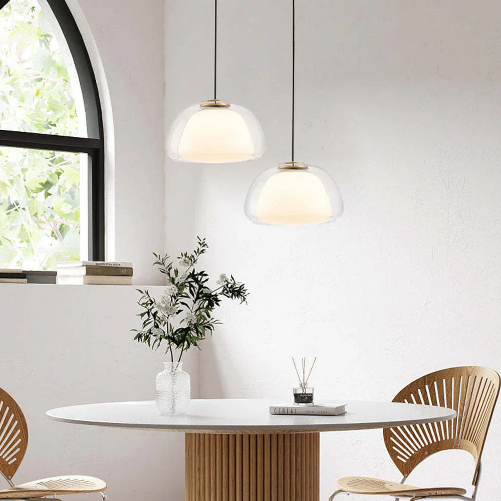 Moderne pendellampe med dobbelt glasskærm og LED