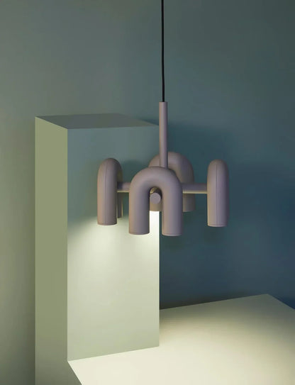 Skulpturel pendellampe med moderne design