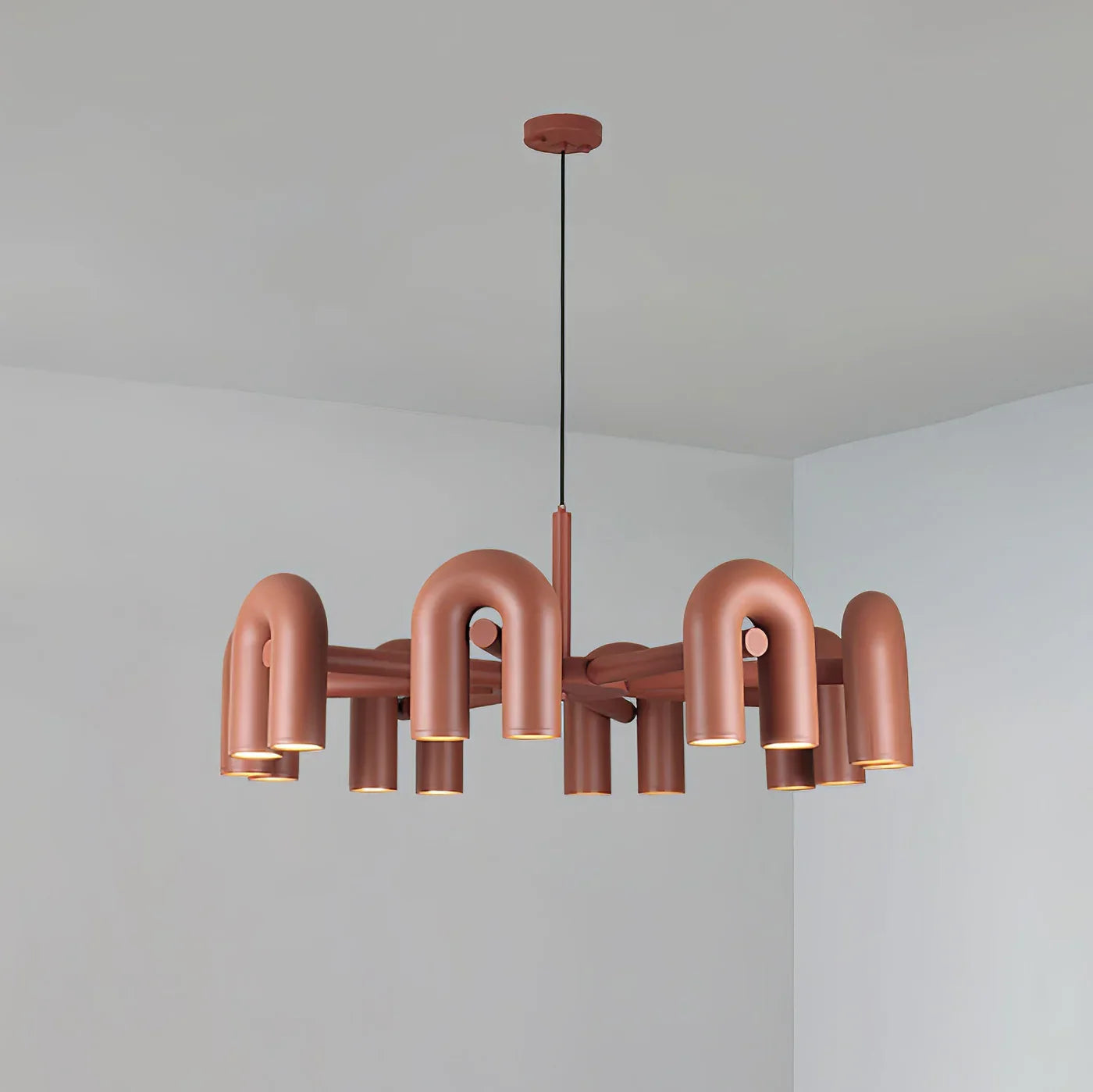 Skulpturel pendellampe med moderne design