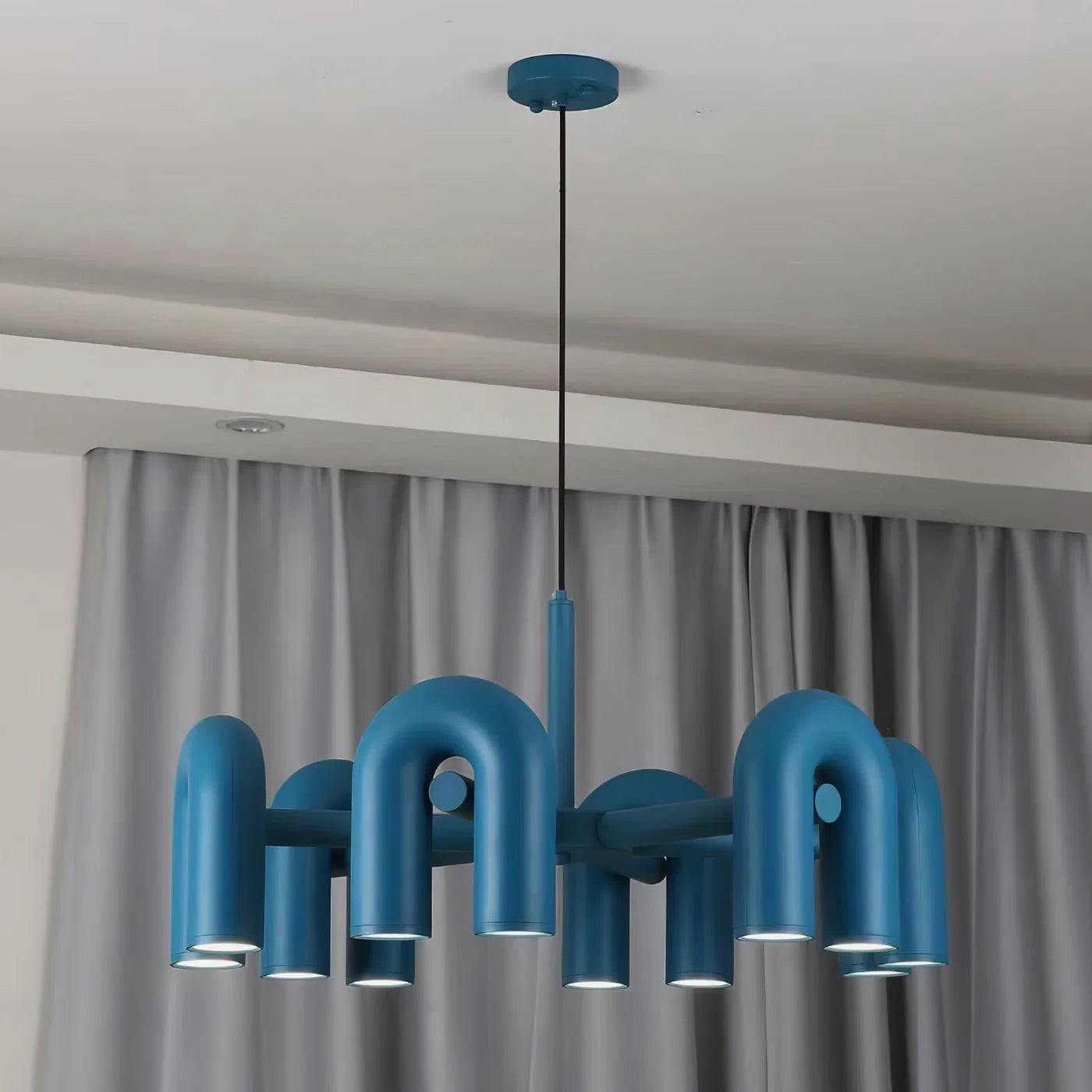 Skulpturel pendellampe med moderne design
