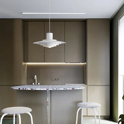 Retro pendellampe i aluminium med lagdelt LED-design