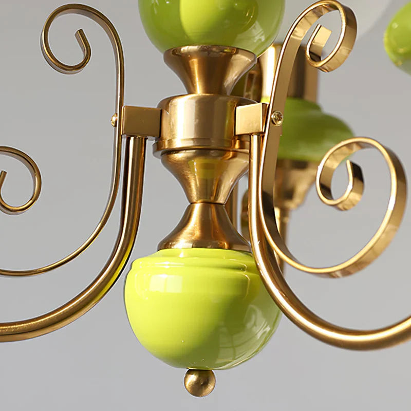 Elegant retro lysekrone med grønne detaljer