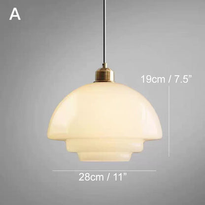 Pendellampe med Mælkehvidt Glas