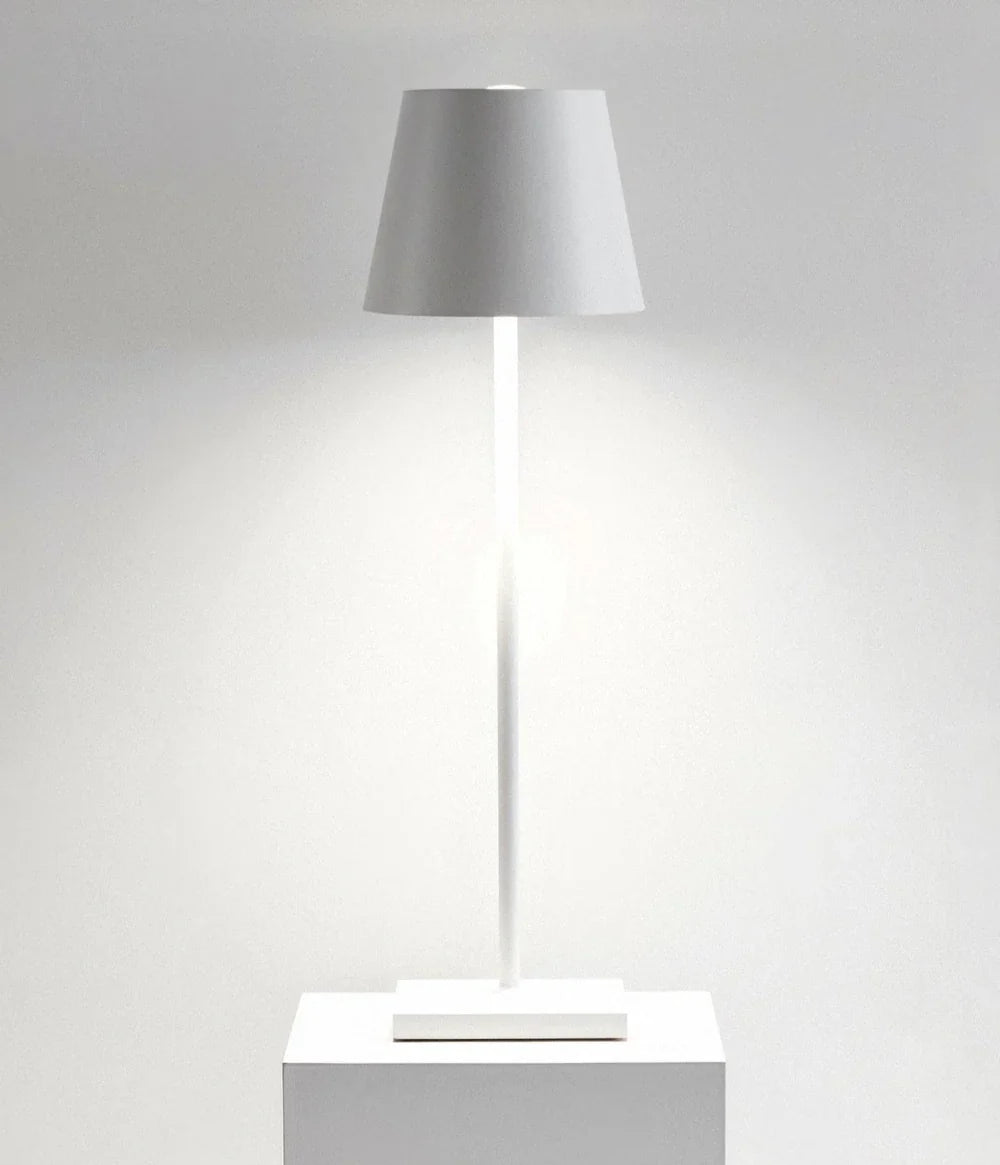 Moderne bordlampe med LED og touch-funktion
