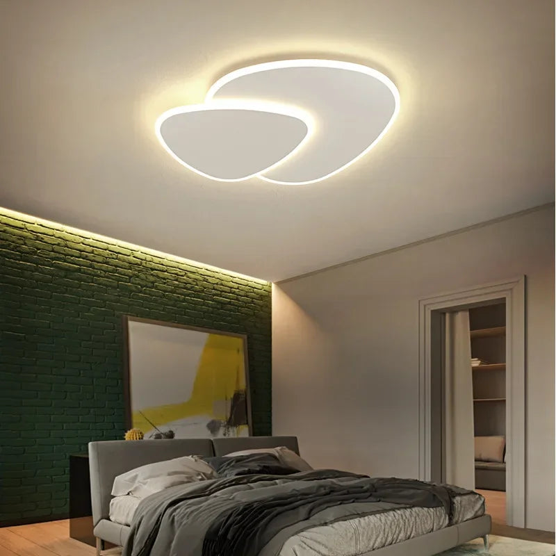 Moderne LED-loftlampe med abstrakt design