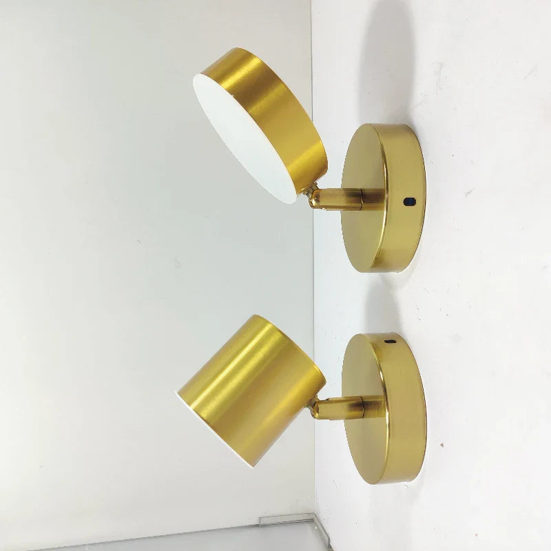 Moderne LED-væglampe med guldfinish