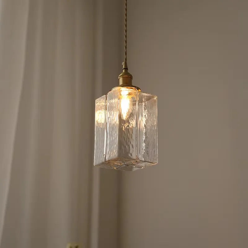 Vintage pendellampe i glas med messingfinish