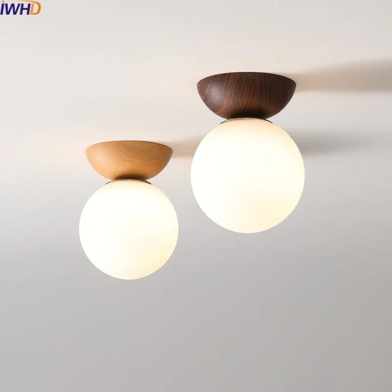 Moderne loftlampe i japansk stil med træbund – minimalistisk kugle