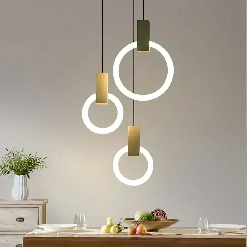 Moderne LED-pendellampe med ring