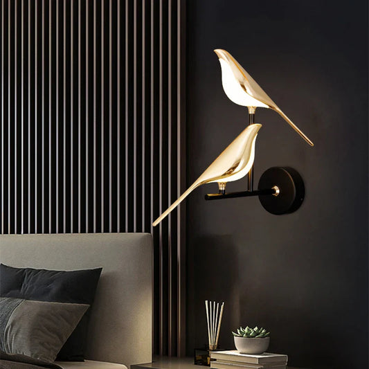 Væglampe med fugle-design og moderne stil