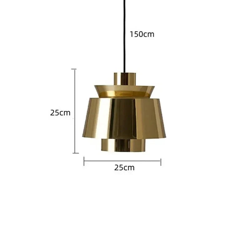 Moderne pendellampe med metalskærm