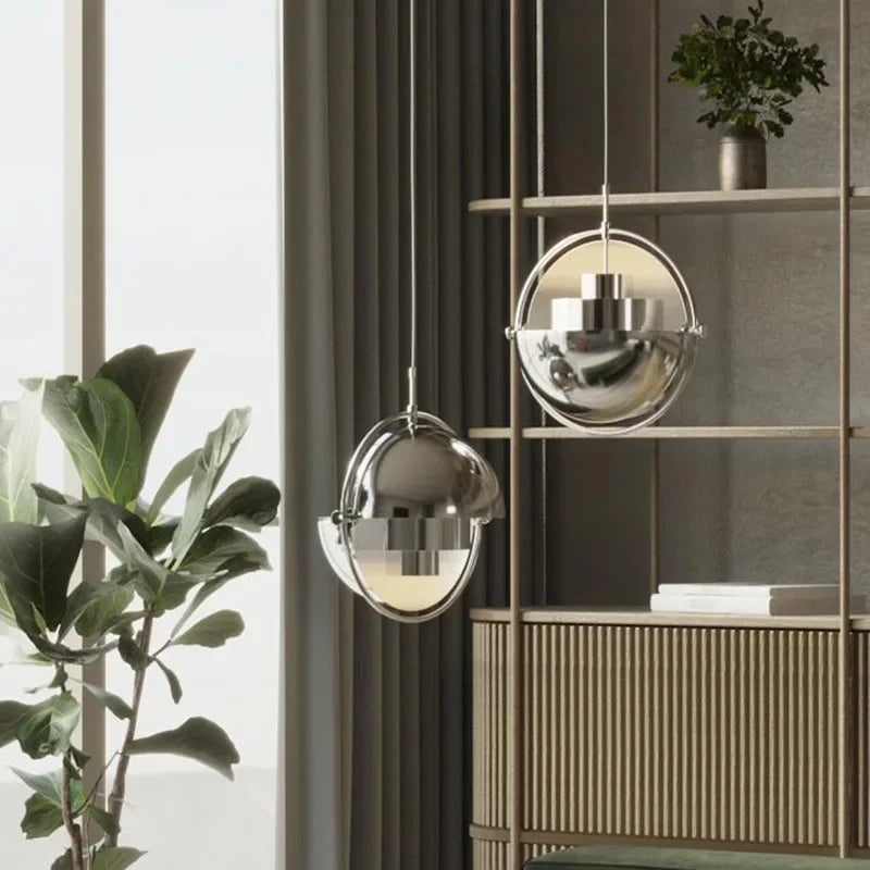 Designer pendellampe med metalskærm og dekorativ ring