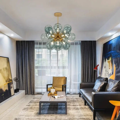 Moderne designerlysekrone med dråbeformede skærme