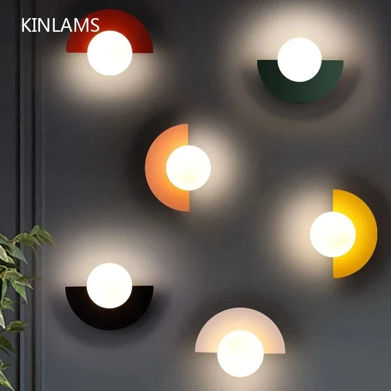 Moderne geometrisk væglampe med LED