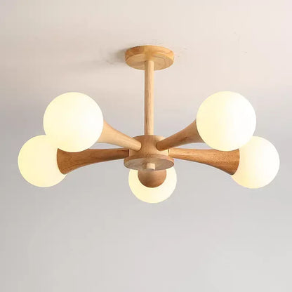 Moderne loftlampe med træarme og kugleformede skærme