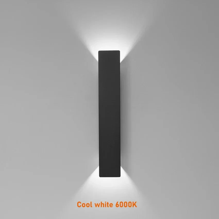 Moderne udendørs væglampe med LED op/ned-lys, IP65 vandtæt, vertikal design
