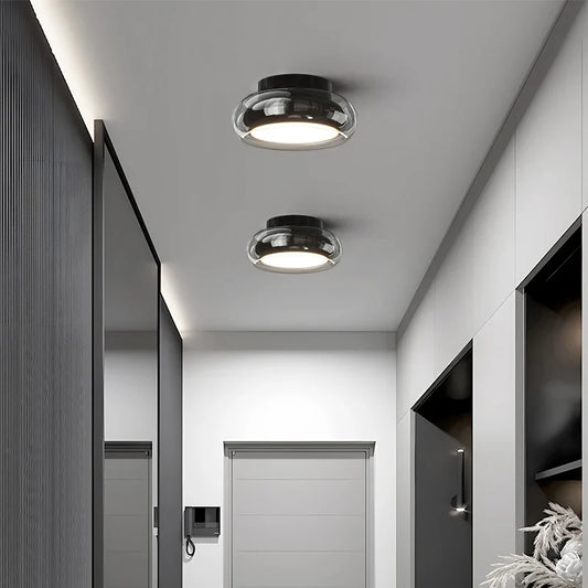 Moderne loftlampe med glasskærm