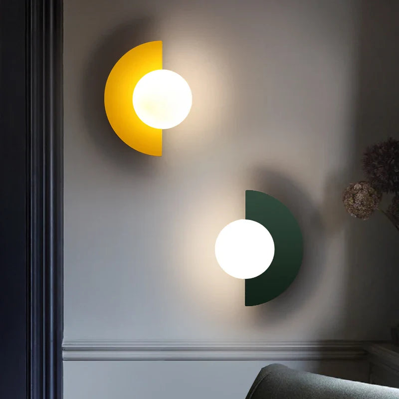 Moderne geometrisk væglampe med LED