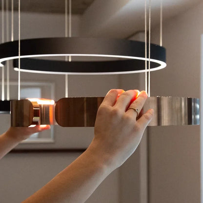 Moderne LED-lysekrone med ringform – elegant rund loftlampe
