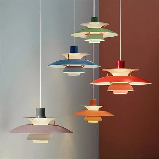 Designet pendellampe i skandinavisk stil – Umbrella