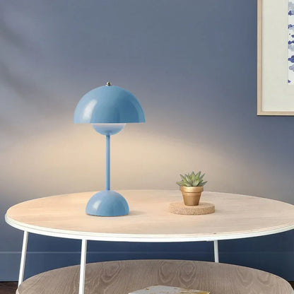 Trådløs bordlampe i minimalistisk design
