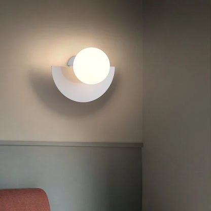 Moderne geometrisk væglampe med LED