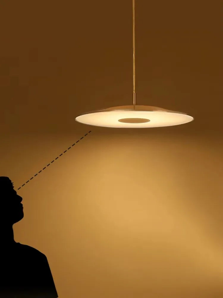 Slank LED pendellampe – Moderne loftlampe i tallerkenform